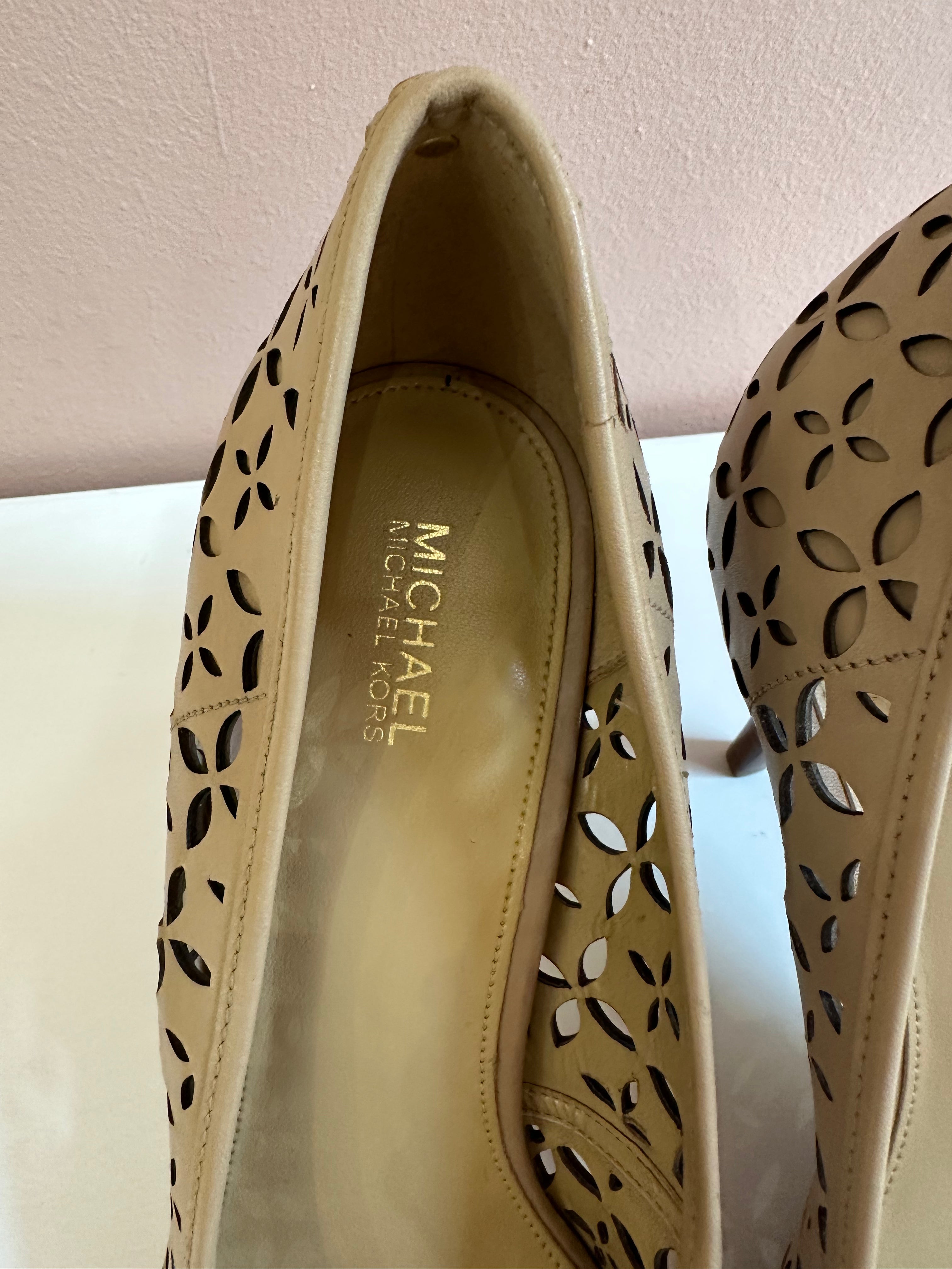 Scarpe Michael Kors decolletè beige